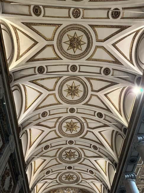 (Rome) Audio Guided Tour of the Basilica of Santa Maria Maggiore - Dress rules, access, and timing