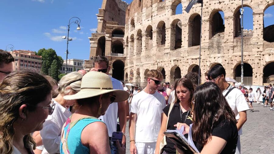 Rome: Colosseum Access with Official App & Arena Option - Who will like this format most