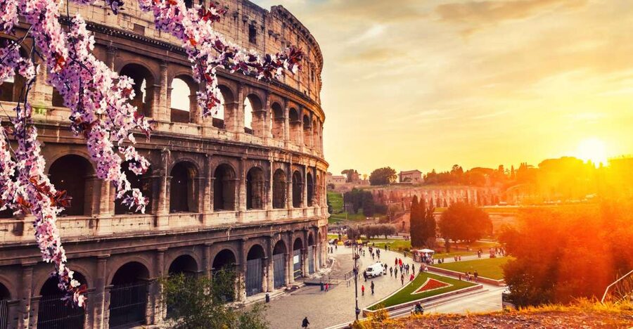 Rome: Colosseum, Ancient Rome Tour or AudioGuided Tour - Choosing between the guide and the audio tour