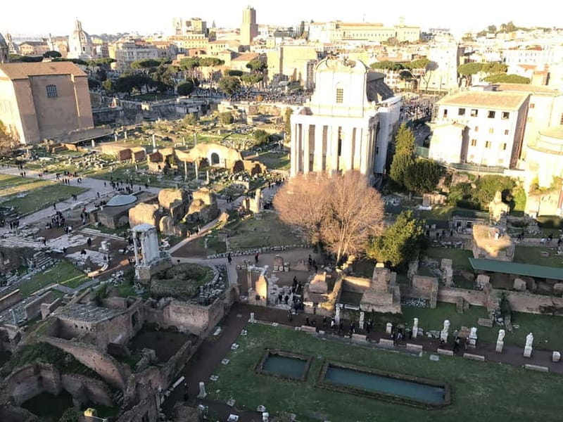 Rome: Colosseum, Forum Audio Tour with Hop-on Hop-off Bus - Who should choose this experience?
