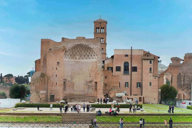 Rome: Colosseum, Forum, Palatine Hill Entry, and Audio Guide - Palatine Hill and the view toward Circus Maximus