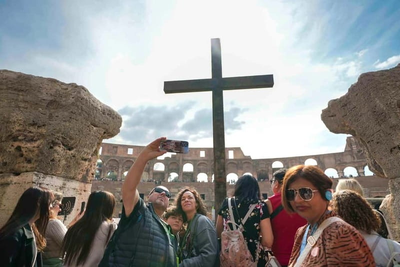 Rome: Colosseum, Forum, Palatine Hill Entry, and Audio Guide - Who should book this experience?