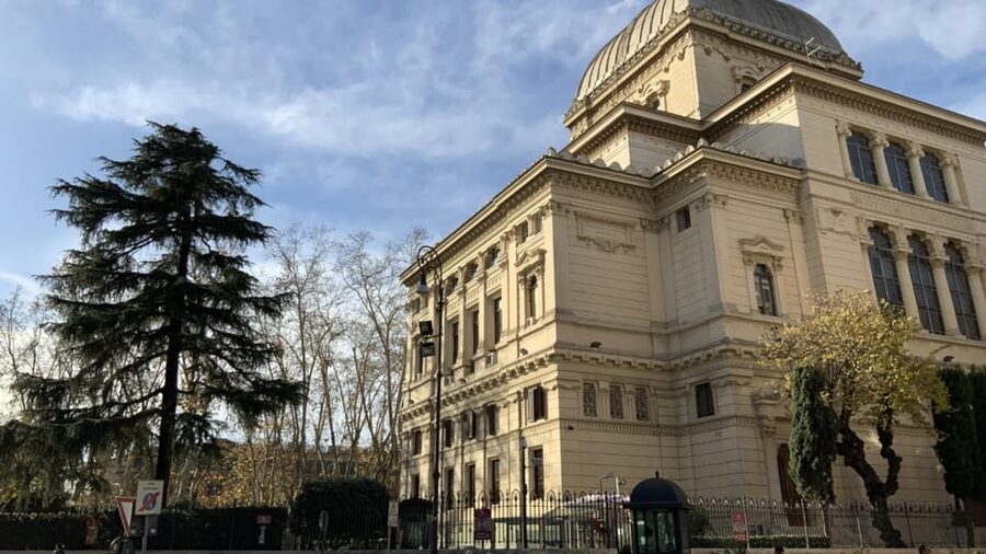 Rome: Jewish Museum and Tempio Maggiore Entry with Audio - Should you book this Rome Jewish Museum experience?