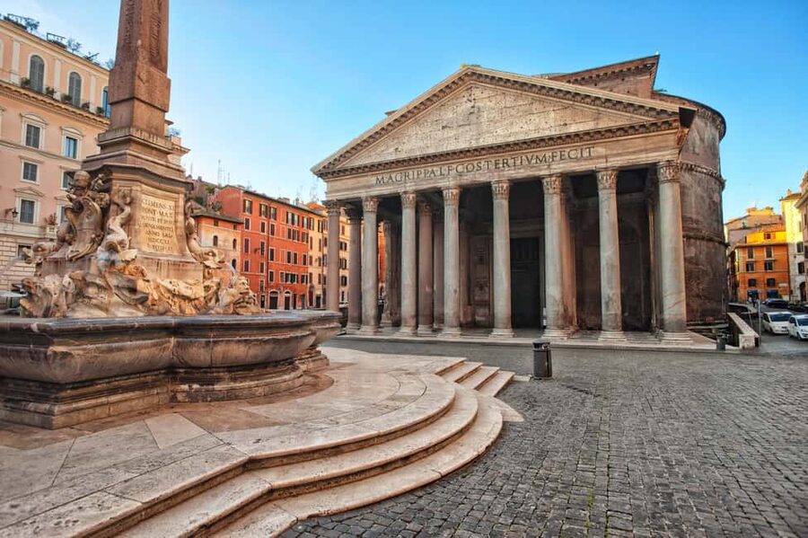 Rome: Pantheon Priority Entry Tickets with Interactive App - Meeting the host at Via della Rotonda 26