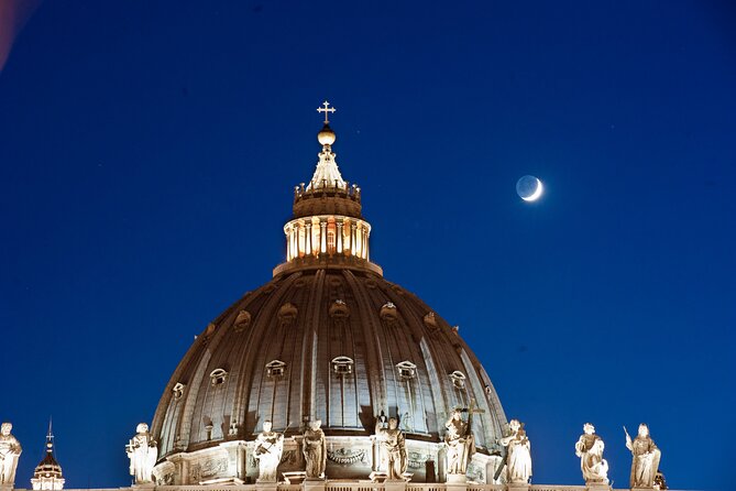 Rome: St Peter's Basilica and Papal Tombs Audio Guide - Bernini’s Baldacchino over St. Peter’s tomb