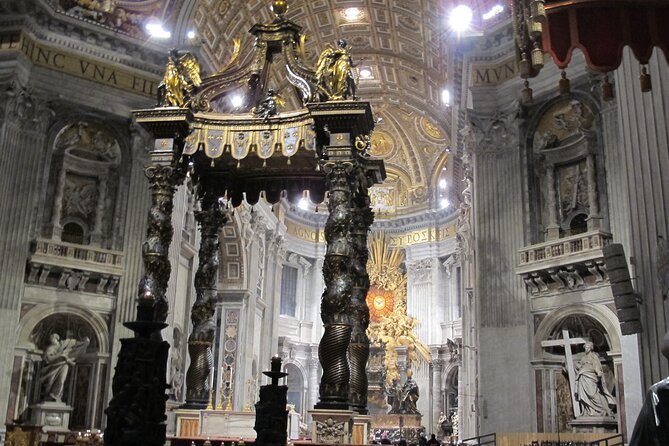 Rome: St Peter's Basilica and Papal Tombs Audio Guide - Downloading the guide before you arrive