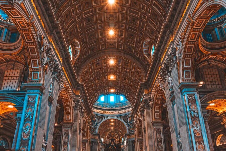 Rome:St. Peter's Basilica Hosted Entry + Official Audioguide - The dome is included as a view, not a climb