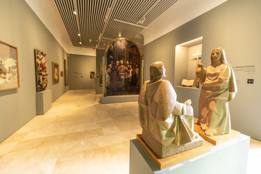 Salamanca: Cathedral of Salamanca Ticket with Audio Guide - The 53-panel main altarpiece