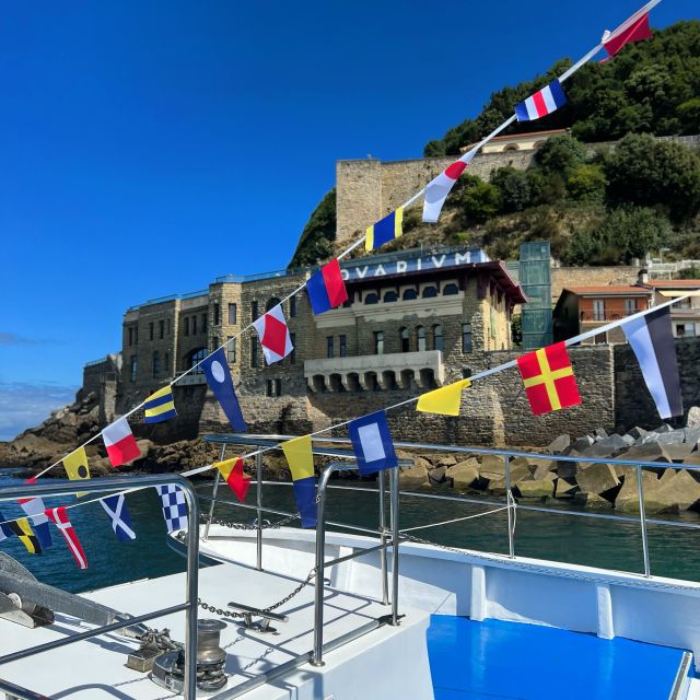 San Sebastian: Sustainable Catamaran Cruise with Audio Guide - Peine del Viento, one of the best photo stops