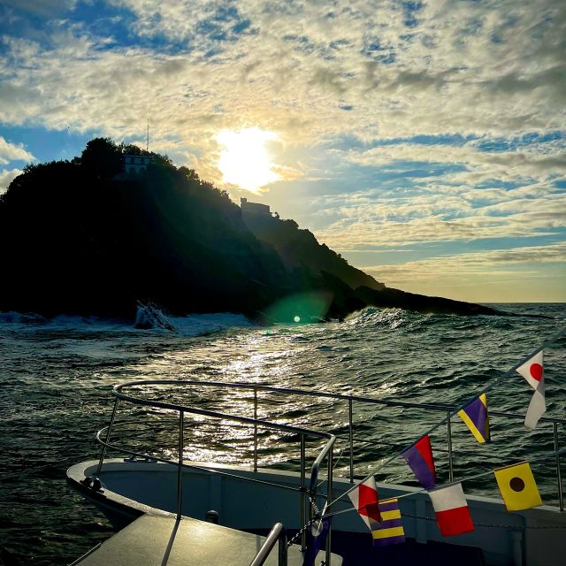 San Sebastian: Sustainable Catamaran Cruise with Audio Guide - How the audio guide changes the experience