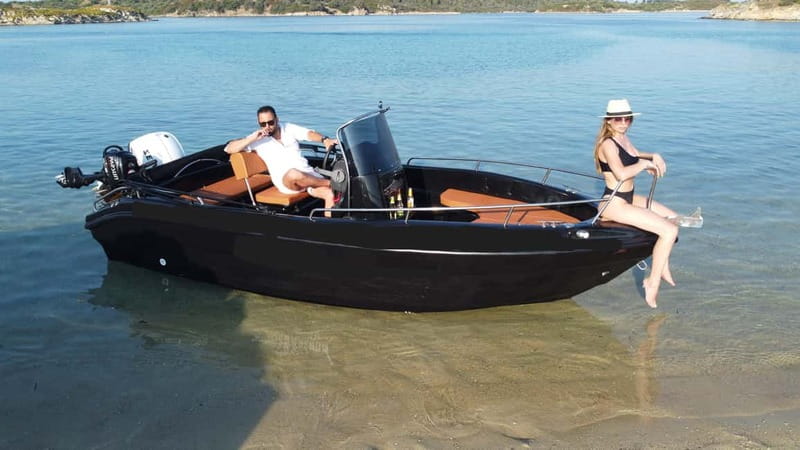 Santorini: Self-Drive Boat Rental without Boat License - Taking the wheel from My Boat Santorini