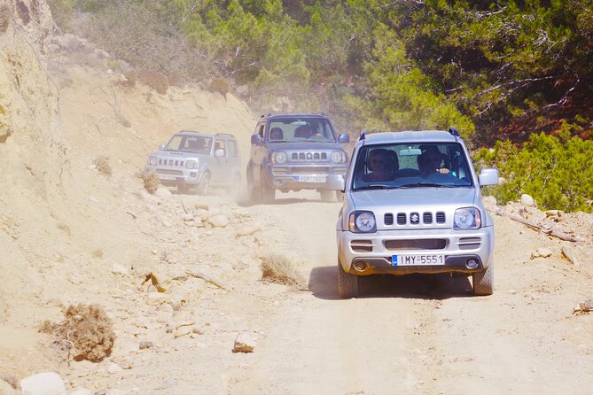 Self drive 4x4 Jeep Safari - Pick ups in the North - From your hotel to the first rough track