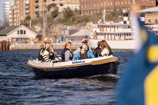 Self Drive Electric Boat in the Canals - Weather, clothing, and practical comfort