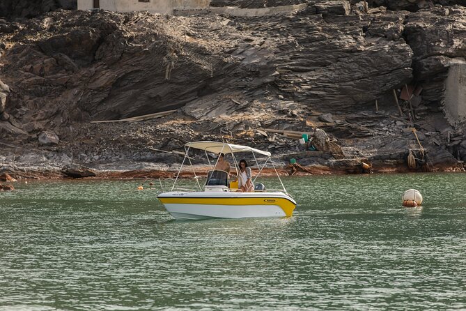 Self-Drive License-Free Boat Rental in Santorini from Vlichada - The daytime route from 9 am to 2 pm