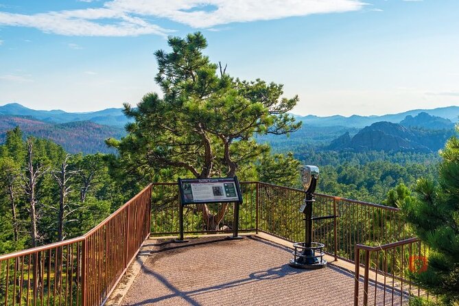 Self-Guided Audio Driving Tour in Black Hills and Mt Rushmore - Spearfish Canyon, Roughlock Falls, and Deadwood
