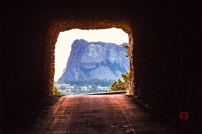 Self-Guided Audio Driving Tour in Black Hills and Mt Rushmore - The Badlands, from Yellow Mounds to the Door Trail