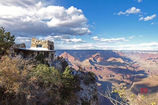 Self-Guided Audio Driving Tour in Grand Canyon South Rim - Mather Point and Yavapai Point for first impressions and geology