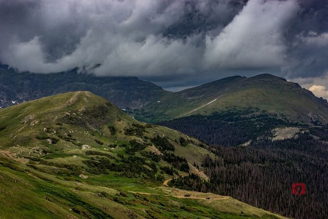 Self-Guided Audio Driving Tour in Rocky Mountain National Park - Many Parks Curve and the story written by ice