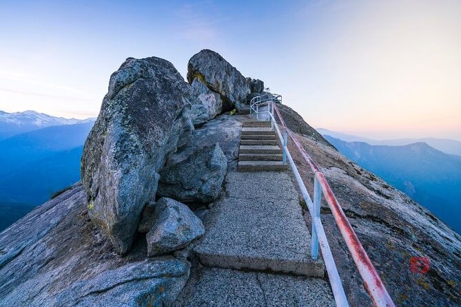 Self-Guided Audio Driving Tour in Sequoia and Kings Canyon - Climbing the 350 steps of Moro Rock