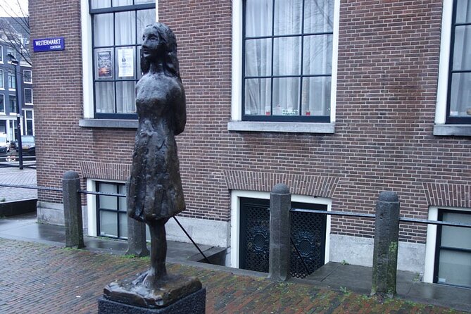 Self-Guided Audio Tour Holocaust Series: The Jewish Quarter - Language, timing, and practical limits