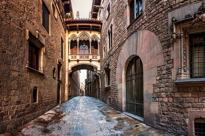Self-Guided Audio Tour - Legends of the Gothic Quarter - Who will get the most from this walk