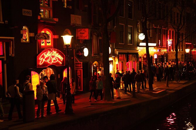 Self-Guided Audio Tour of The Red Light District - Why this district deserves more than a quick look