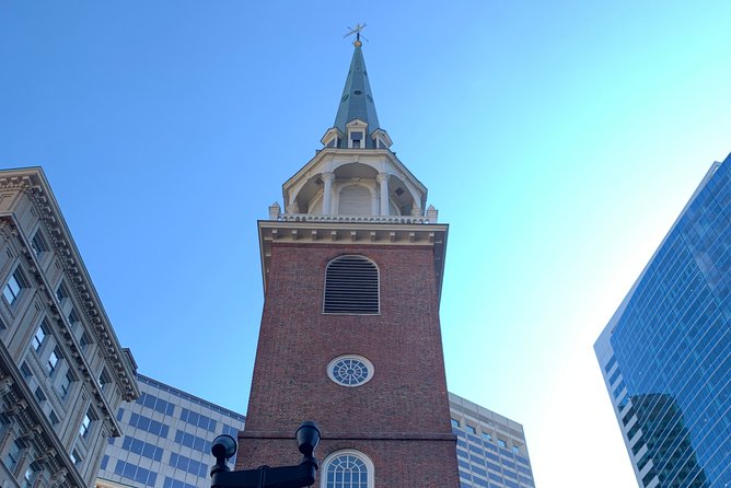 Self Guided Classic Freedom Trail Location Aware (GPS) Walking Audio Tour - Walking Boston’s story from Boston Common to Charlestown