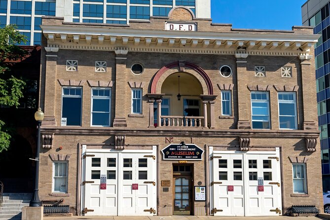 Self-Guided Denver's Golden Treasure Scavenger Hunt - Starting at 1326 Tremont Place