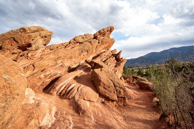 Self Guided Driving and Walking Tour in Garden of the Gods - South Gateway Rock and the challenge of sandstone climbing