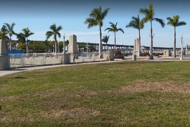 Self-Guided Fort Myers Scavenger Hunt: His Greatest Invention - A city clue hunt with an Edison spark