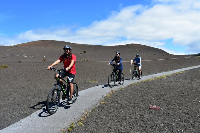 Self-Guided GPS Audio E-Bike Tour Hawaii Volcanoes National Park - Food, rest stops, and the four-and-a-half-hour schedule