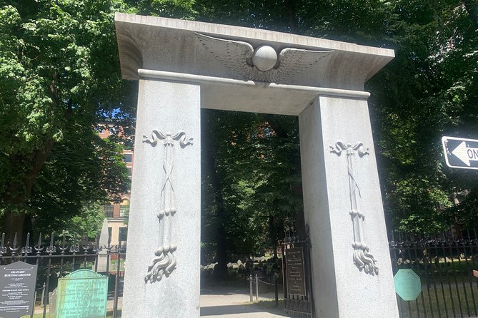 Self Guided "Historic Boston Downtown Freedom Trail" Audio/GPS Walking Tour - Green Dragon Tavern and the revolutionary meeting places