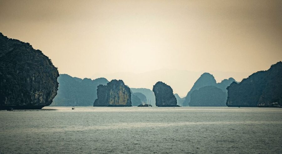 Self guided kayaking tours in less traveled Lan Ha Bay - Key points to know before paddling out