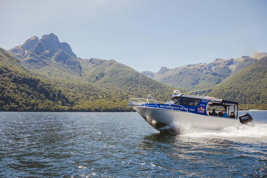 Self-Guided Milford Track Day Walk from Lake Te Anau - Clinton Hut and the clear river picnic stop
