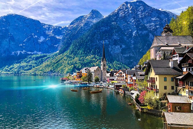 Self-Guided Private Tour of Hallstatt. Best photo-points, panoramic views, cafes - Starting near the salt mines on Salzbergstraße