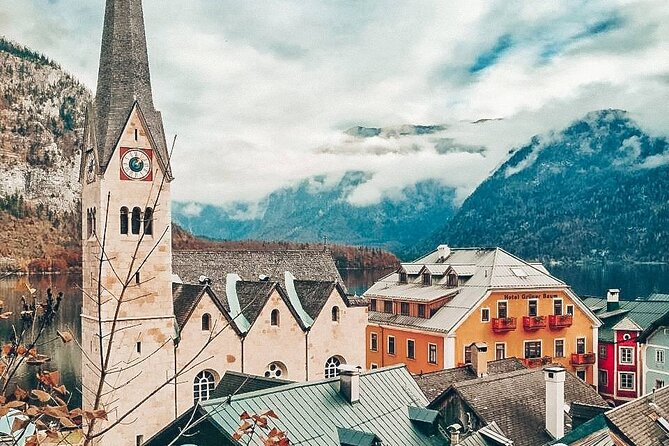 Self-Guided Private Tour of Hallstatt. Best photo-points, panoramic views, cafes - What the app includes, and what you need to supply