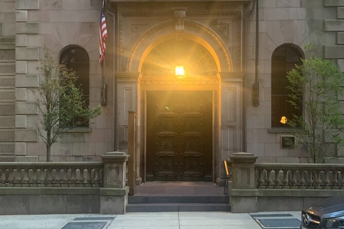 Self-Guided Smartphone Ghost Walking Tour Boston App EMF Reader - The Great Elm and the story of a hanging