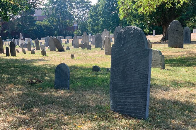 Self-Guided Smartphone Ghost Walking Tour in Salem - The Witch House and Salem Inn keep the route local