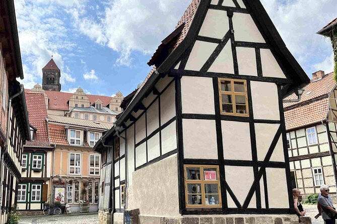 Self-Guided Walk Around Quedlinburg's Timber-Framed Houses - Starting at Marktplatz and the ivy-covered Rathaus