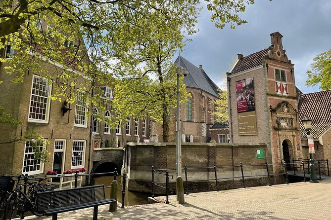 Self-Guided Walking Tour of Gouda: Canals, Colonies, and Cheese - Vissteeg and the old fish market