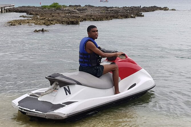 Self-Guided Waverunner Adventure for Single and Double riders - Snorkeling Along Grand Cayman’s Coast