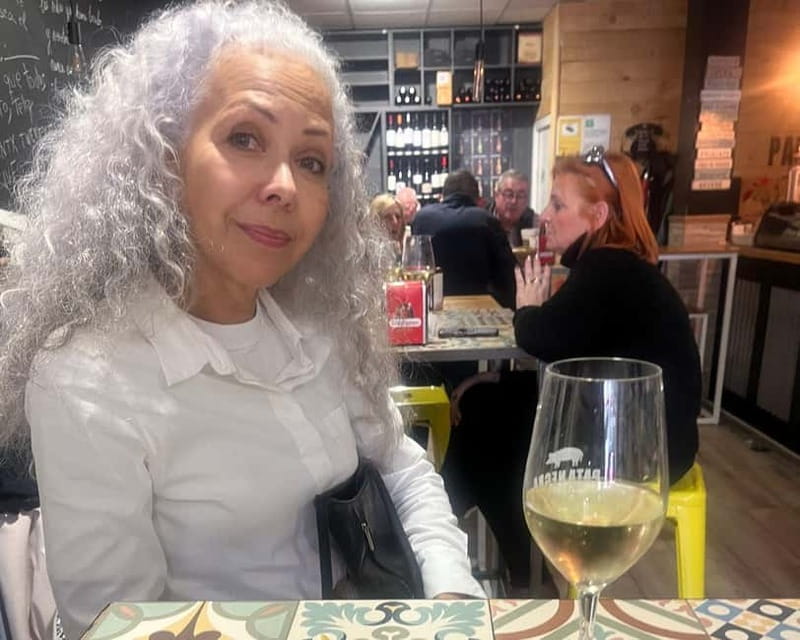 Self-Guided Wine & Tapas Walking Tour - What the food and wine format really gives you