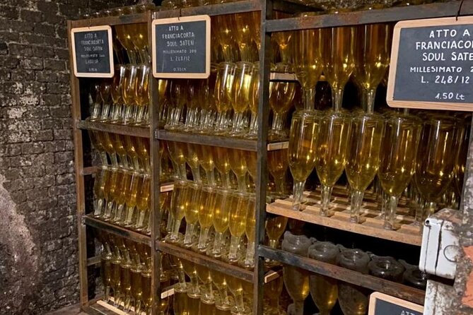 Self-guided Wine tour in Franciacorta, Full-Day Experience with Lunch - Iseo: a gentle finish by the lake