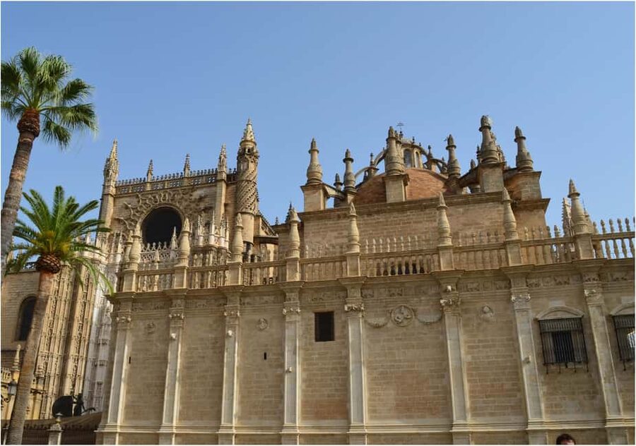 Seville's Historic Center: Self-Guided Tour + Casa Pilatos Ticket - A flexible way to begin at the Torre del Oro