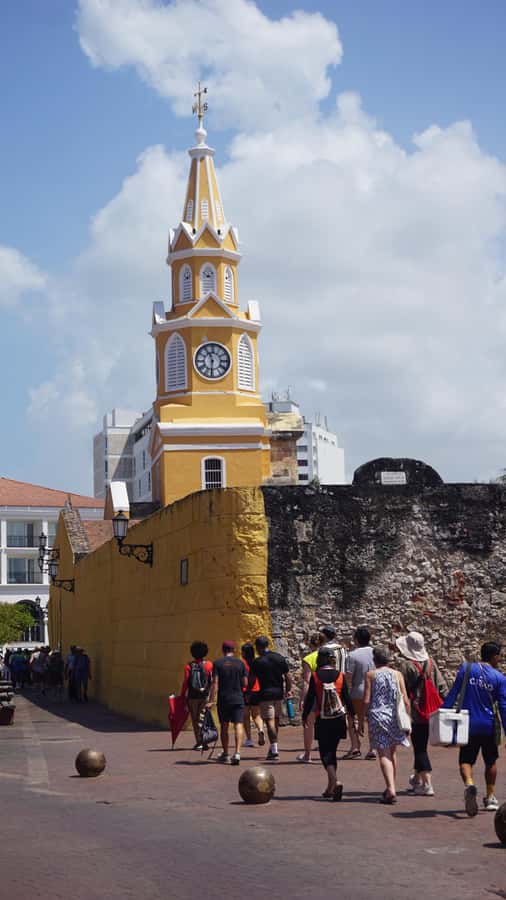 Shared Cartagena Old City Tour with Wireless Audio System - Walls, bastions, and cannon viewpoints