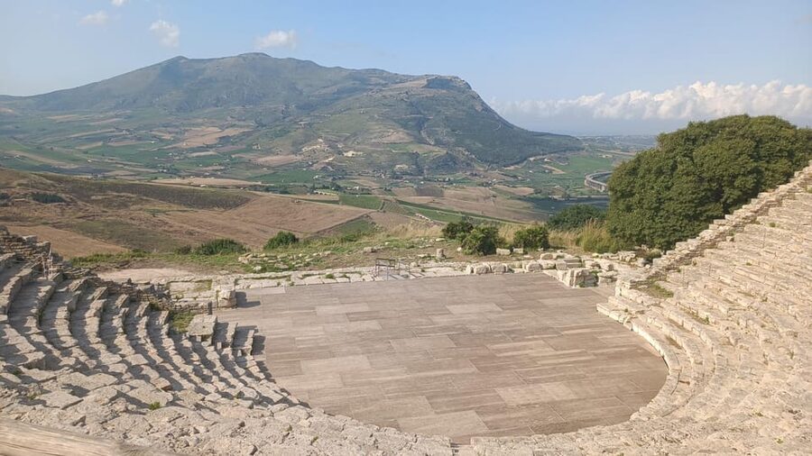 Sicily: Segesta Ticket, Shuttle Service & City Audio Tour - Should You Book This Segesta Experience?