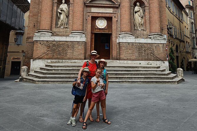Siena Medieval Power Quest: Self-Guided Family Feud Game - Fonte Gaia and Palazzo Tolomei