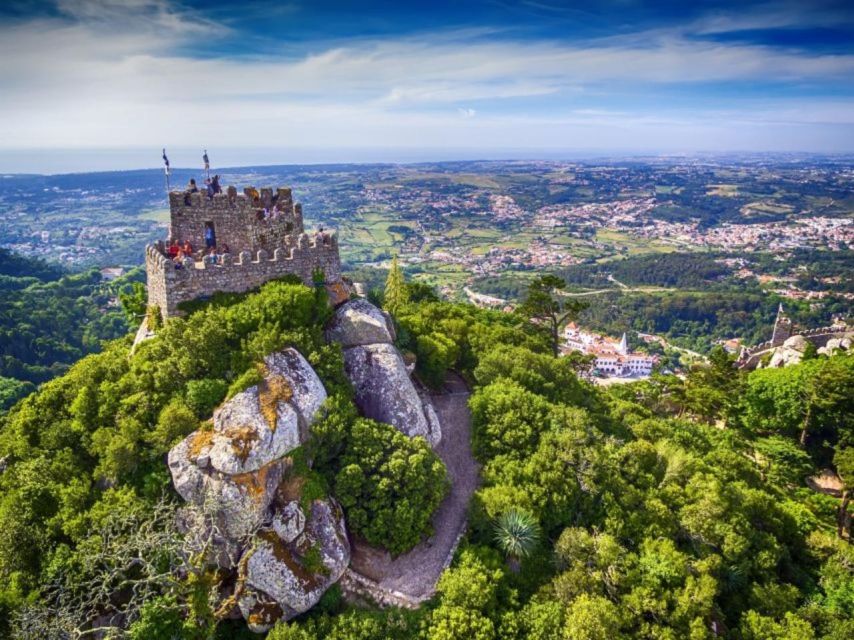 Sintra: Castle of the Moors Skip-the-Line Ticket+Audio Guide - Walking the ancient walls and towers