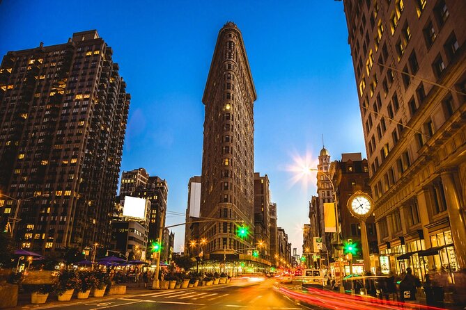 Skyline Night Bus Audio Narrated Tour Experience - Grand Central adds old New York style
