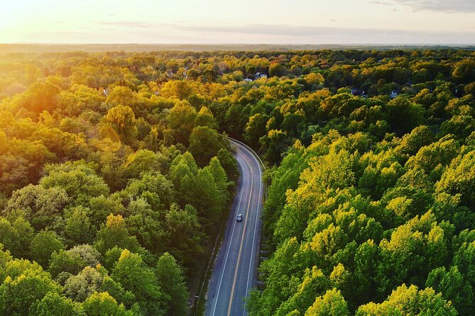 Smartphone Audio Driving Tour between Collingwood and Toronto - Turning a Highway Drive into a Local Tour